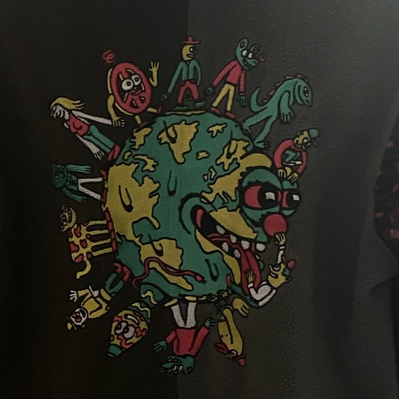 Unique sweater - Picture 2 of 4